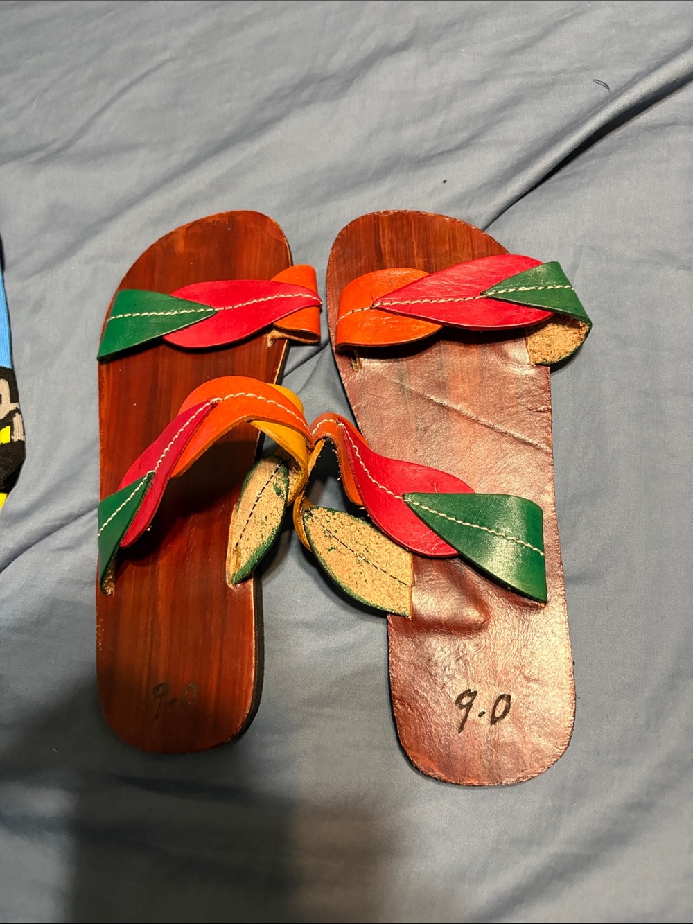 Wooden Flip Flop Sandals with Colorful Straps and socks size 9 - Picture 7 of 7
